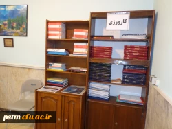 بازدید دکتر ساکی از اتاق پژوهش پردیس