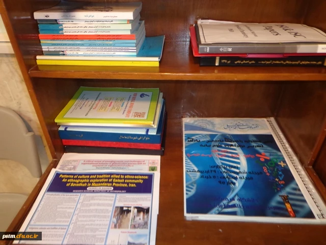 بازدید دکتر ساکی از اتاق پژوهش پردیس