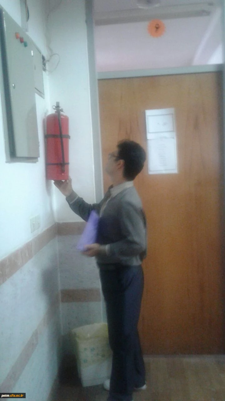 بازدید مدیر کل بهداشت و سلامت جناب آقای دکتر کریمی از پردیس صدیقه طاهره (س) مازندران(4)