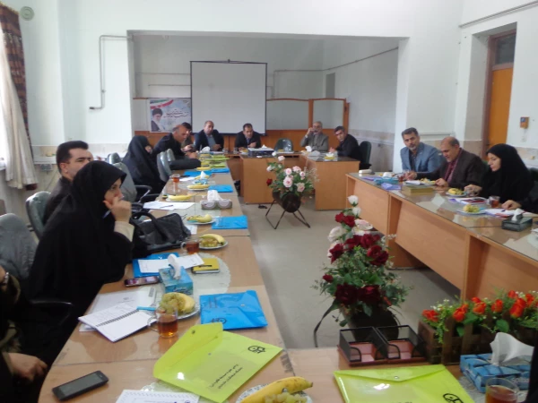 جلسه هم اندیشی اساتید پردیس
 2