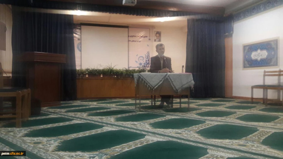 برگزاری نشست بصیرتی به مناسبت حماسه 9 دی در پردیس صدیقه طاهره (س)
 2