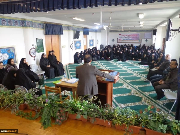 برگزاری کارگاه ازدواج سالم، شاد و پایدار با همکاری مرکز بهداشت شهرستان ساری در پردیس 2