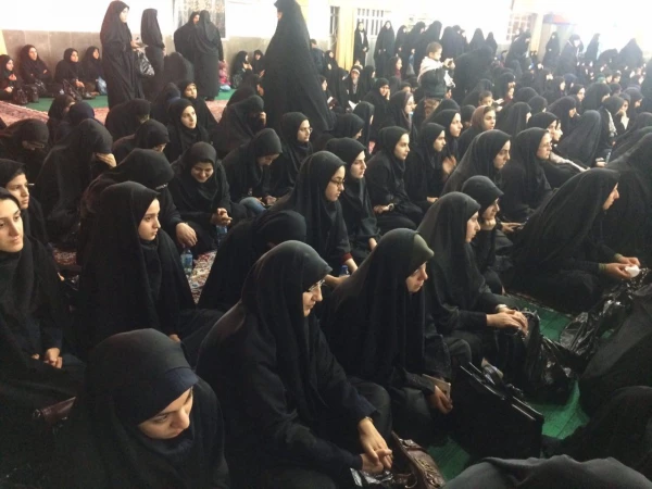 حضور کارکنان و دانشجویان پردیس در مراسم شب وداع 7 شهید گمنام در حسینیه عاشقان کربلای ساری 3