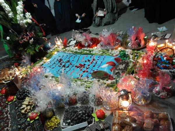 مراسم شب تدفین شهید گمنام در کنار مزار آن شهید 3