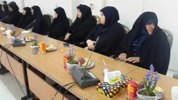 تجلیل از همکاران خانم شاغل در دانشگاه فرهنگیان مازندران 3