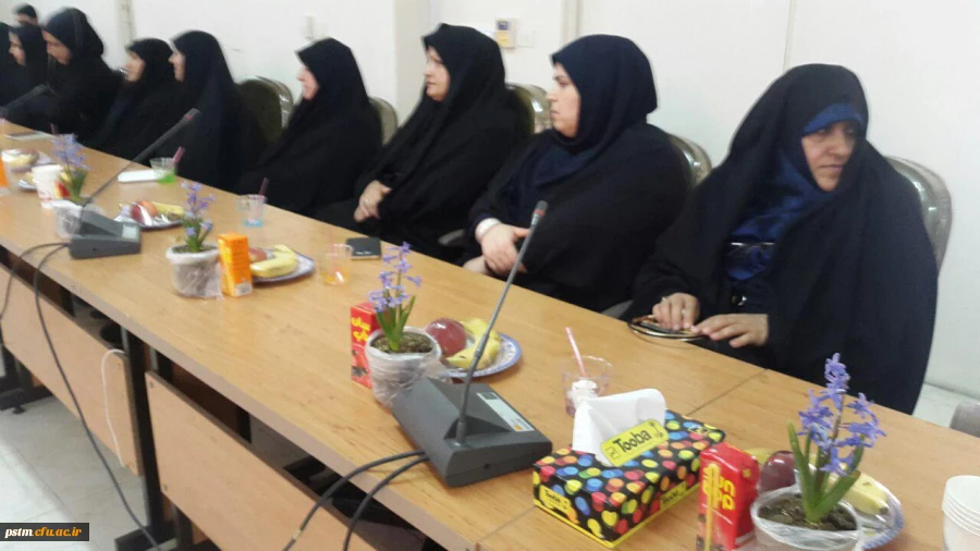 تجلیل از همکاران خانم شاغل در دانشگاه فرهنگیان مازندران 3