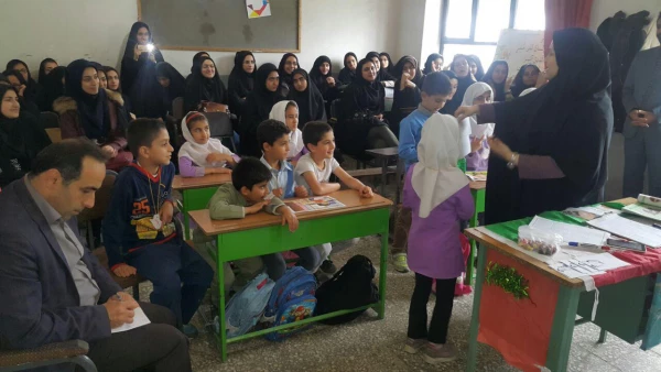 بازدید و تدریس دانشجویان علوم تربیتی پردیس از کلاس های درس چندپایه  2