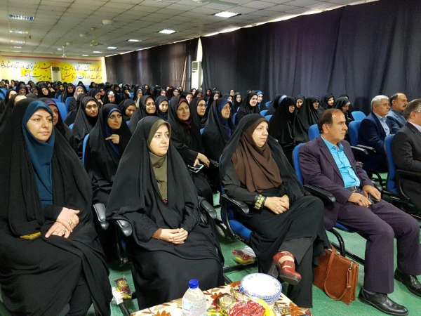 اکران و نقد فیلم های منتخب چهل و ششمین جشنواره بین المللی فیلم رشد در مرکز آموزش عالی حضرت فاطمه (س) قائمشهر 2