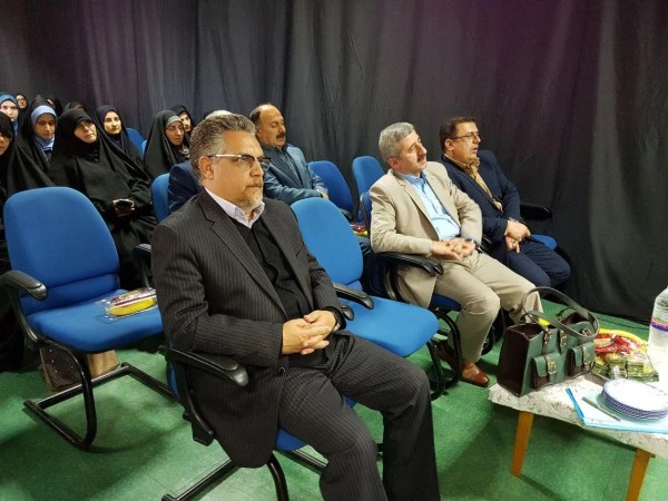 اکران و نقد فیلم های منتخب چهل و ششمین جشنواره بین المللی فیلم رشد در مرکز آموزش عالی حضرت فاطمه (س) قائمشهر 2