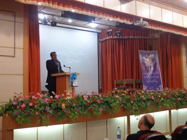 برگزاری مراسم بزرگداشت مقام معلم و استاد در پردیس  5