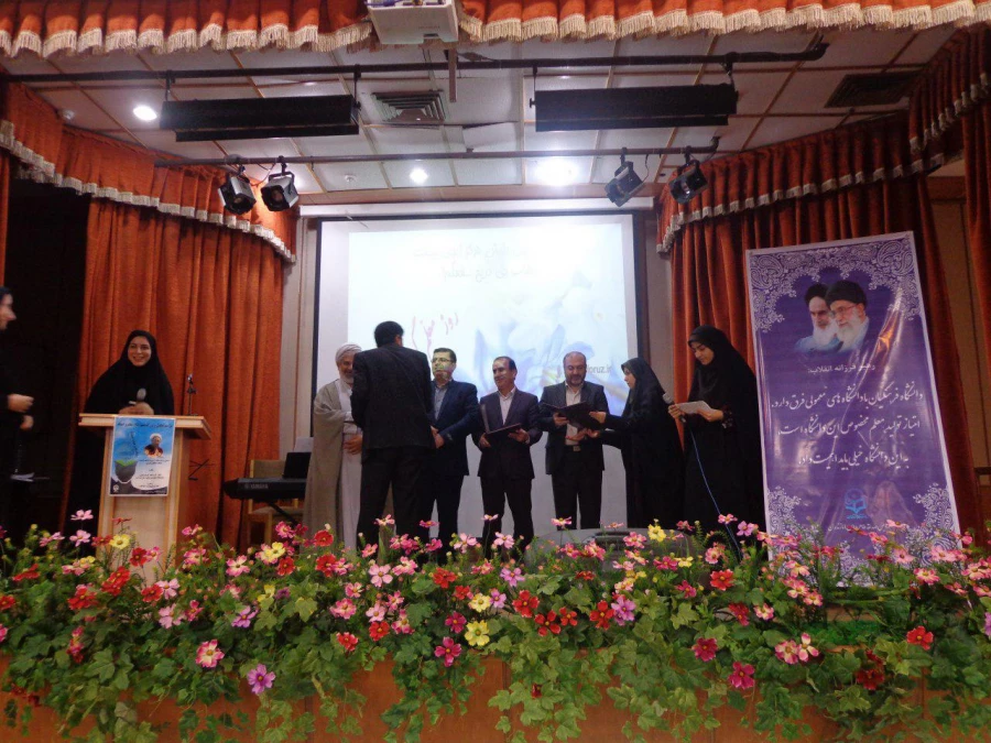 برگزاری مراسم بزرگداشت مقام معلم و استاد در پردیس  10