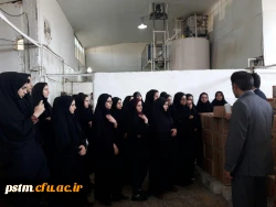 بازدید دانشجویان رشته شیمی از کارخانه آکندشیمی خزر 2