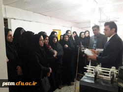 بازدید دانشجویان رشته شیمی از کارخانه آکندشیمی خزر 4