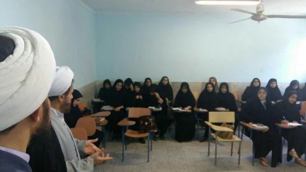 بازدید حجت الاسلام والمسلمین آقای دکتر ابراهیمی رییس ستاد اقامه نماز استان از روند برگزاری دوره نماز در پردیس 4