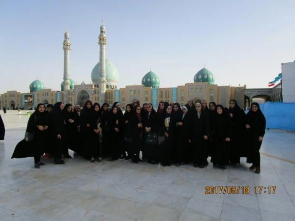 حضور دانشجویان پردیس در اردوی زیارتی  قم و جمکران 2