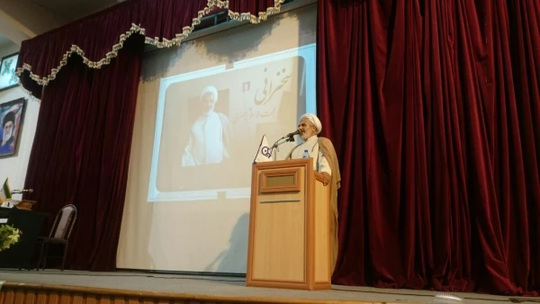 حضور دانشجویان پردیس در همایش "حماسه حضور " 2