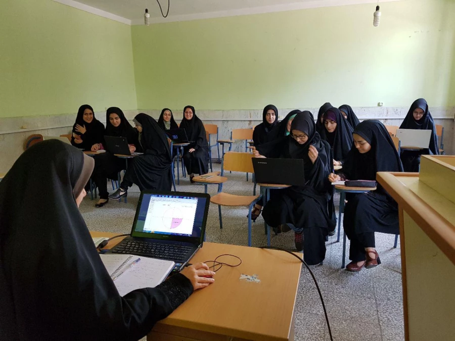 برگزاری کارگاه آموزش نرم افزار جئوجبرا 3