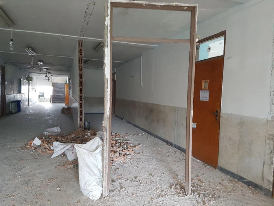 بازسازی و تعمیرات همچنان ادامه دارد... 3