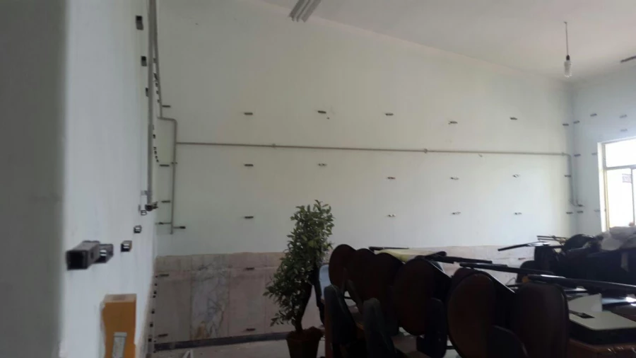 بازسازی و تعمیرات همچنان ادامه دارد... 5