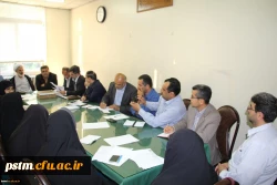 حضور سرپرست پردیس، کارشناس امور دانشجویی، نماینده سرپرستان، نمایندگان اعضای شورای صنفی رفاهی و دبیران ورزشی پردیس در پنجمین جلسه شورای تخصصی استان و چهارمین جلسه شورای صنفی رفاهی استان 3