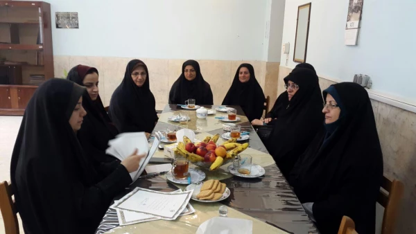 جلسه تقدیر و تشکر از همکاران  2