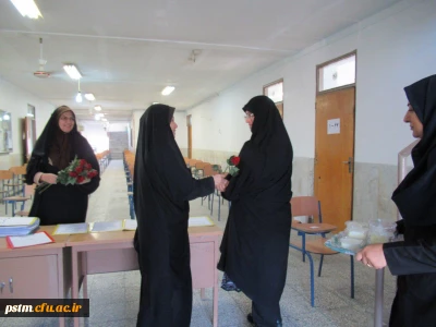 تقدیر از همکاران پردیس به مناسبت روز کارمند