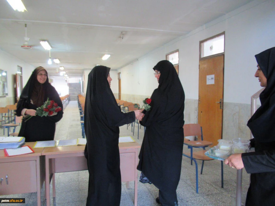 تقدیر از همکاران پردیس به مناسبت روز کارمند 2