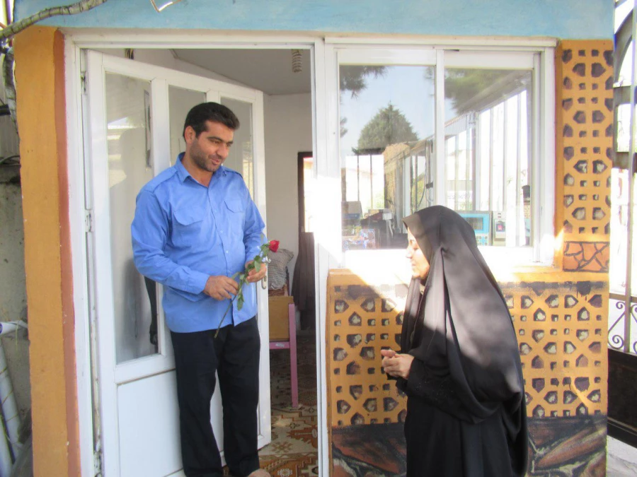 تقدیر از همکاران پردیس به مناسبت روز کارمند 9