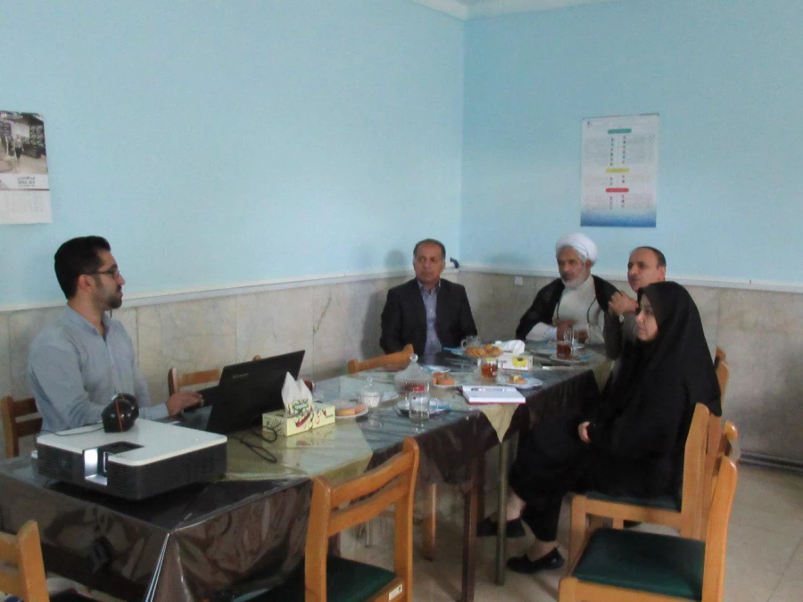 برگزاری جلسه توجیهی طرح یادمان شهید گمنام پردیس 3