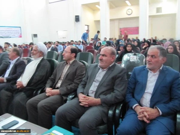 برگزاری اولین همایش دانش آموختگان سال تحصیلی 95  3