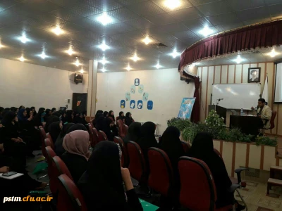 برگزاری دوره آموزشی و معرفتی خط امام (ره) با عنوان« نظام مباحث در آموزش و پرورش» با با مشارکت بسیج دانشجویی