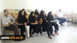 نشست صمیمی مسئولین پردیس با اولیای دانشجویان ورودی جدید در روز ثبت نام حضوری 3