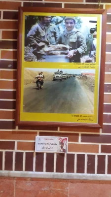 بازدید دانشجویان از نمایشگاه مهر و ماه حوزه هنری استان به مناسبت گرامیداشت هفته دفاع مقدس در اولین ساعت فرهنگی سال تحصیلی جدید 4