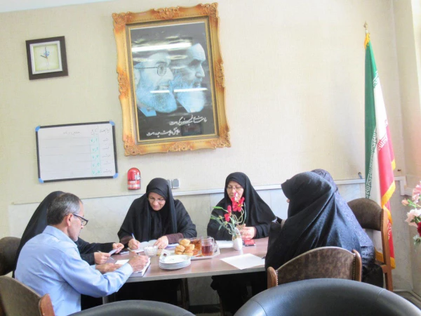 برگزاری جلسه شورای سرپرستان در آغاز سال تحصیلی جدید 2