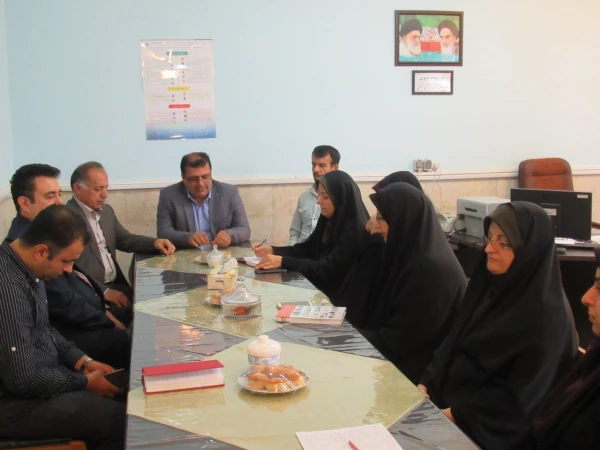 جلسه ساماندهی نیروهای انسانی در سال جدید با حضور مسئولین مدیریت استانی و پردیس 2