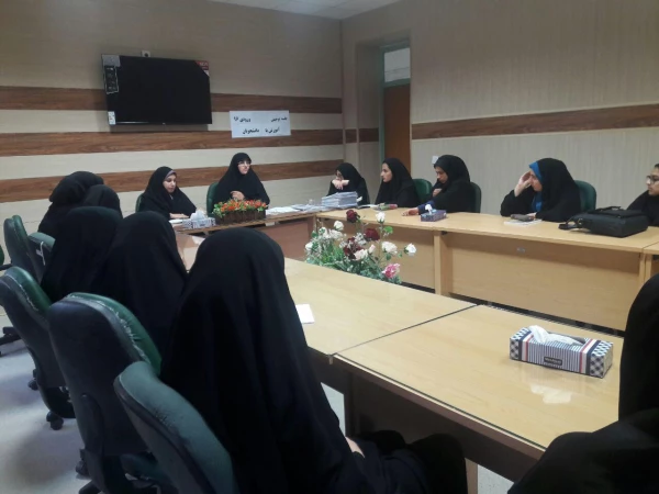 جلسه توجیهی آموزش با دانشجومعلمان  ورودی 96