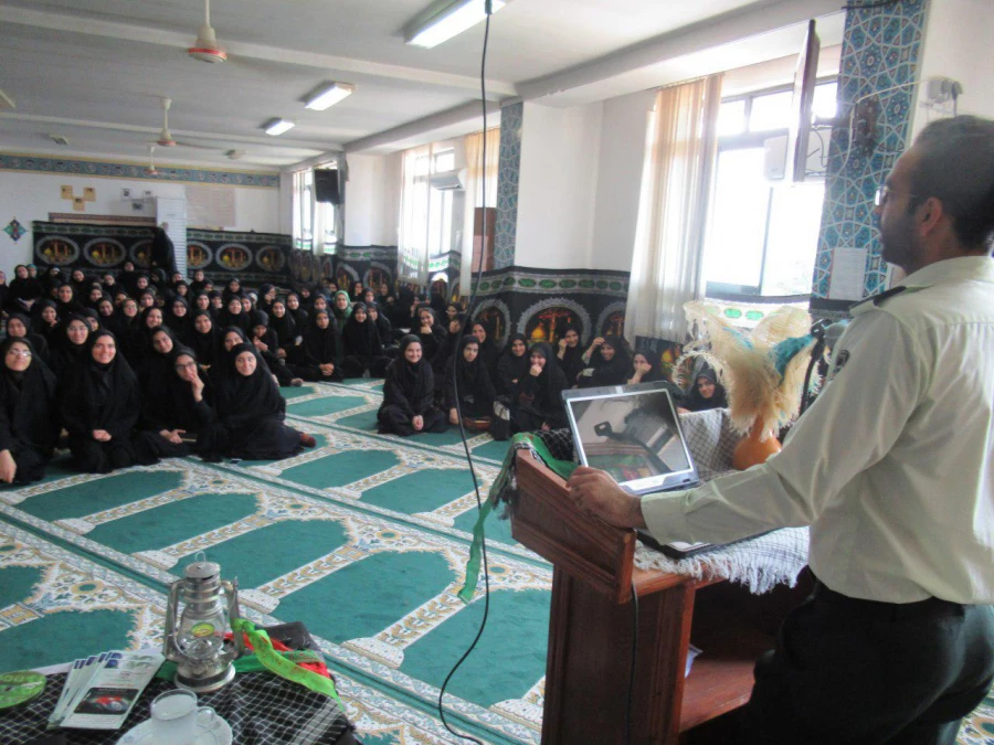 برگزاری کارگاه آموزشی "فضای مجازی، فرصت ها و تهدیدها" با همکاری پلیس فتا استان مازندران 4