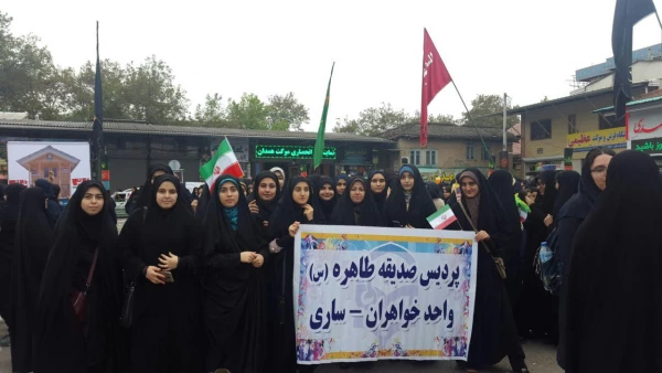 حضور مسئولین و دانشجویان دانشگاه در مراسم راهپیمایی روز 13 آبان 4