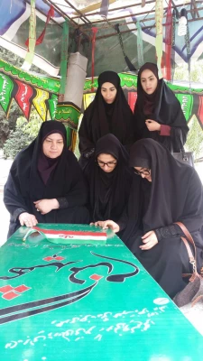 تجدید میثاق با شهید گمنام پس از راهپیمایی 13 آبان 3