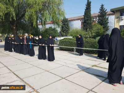 برگزاری مسابقه طناب کشی دانشجویان در جهت ایجاد روحیه نشاط و شادابی