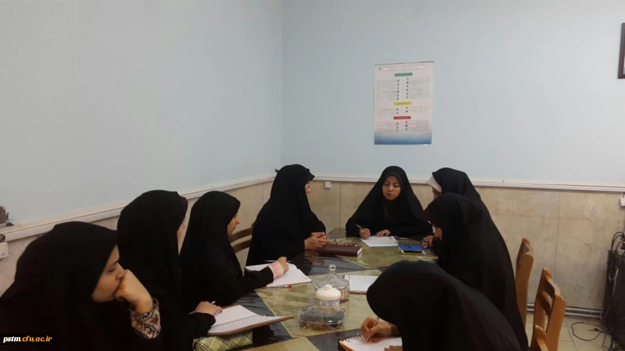 نشست صمیمی مسئولین پردیس با دبیران کانون های فرهنگی-اجتماعی پردیس 2