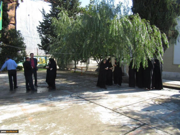 برپایی ایستگاه صلواتی به مناسبت هفته قرآن دانشگاه ها به همت کانون قرآن و عترت پردیس 4