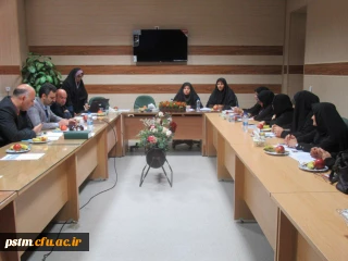 برگزاری نشست هم اندیشی اساتید پردیس