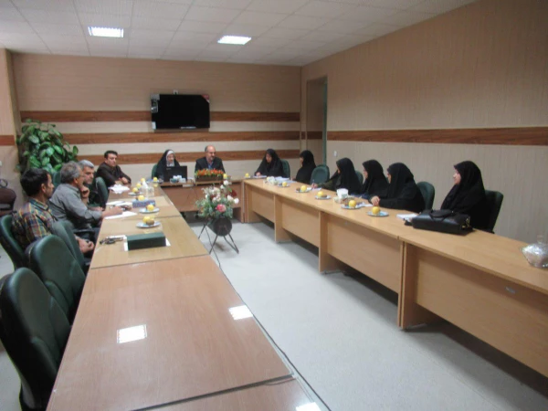 برگزاری دوره بالندگی نظام آراستگی در محیط کار ویژه کارکنان در پردیس 2