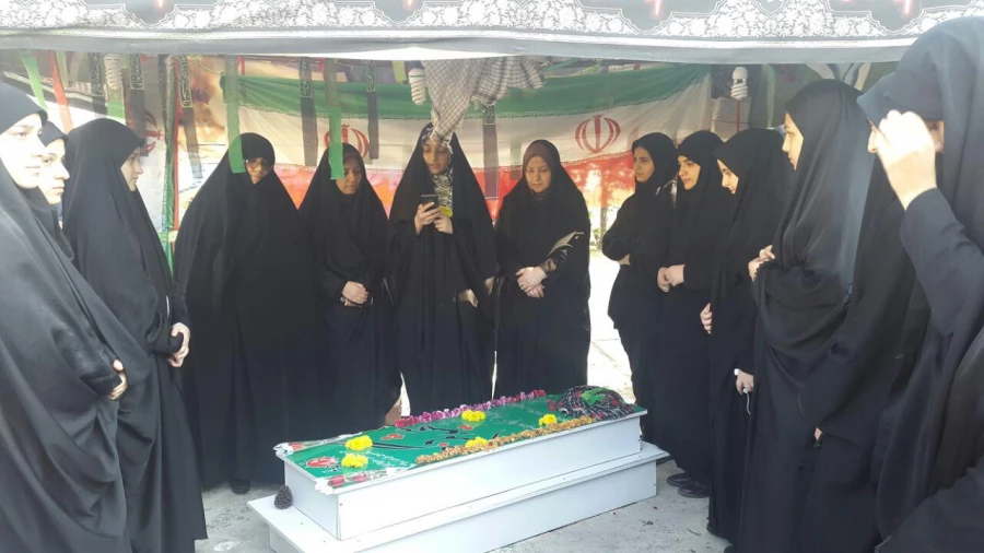 اجتماع دانشجومعلمان پردیس در کنار مزار شهید گمنام به مناسبت نابودی داعش  5