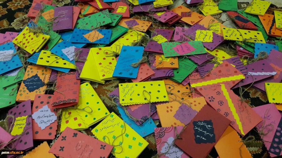 تهیه بسته های فرهنگی توسط بسیج پردیس و توزیع در بین دانشجویان به مناسبت گرامیداشت روز دانشجو 2