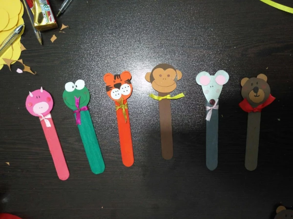 مشارکت تعدادی از دانشجویان پردیس در آموزش به کودکان بیمار 4