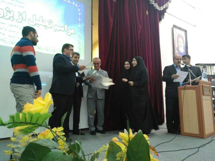 مراسم گرامیداشت  هفته پژوهش 10