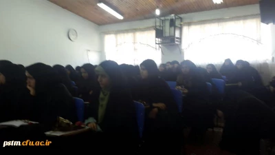 به مناسبت روز وحدت حوزه و دانشگاه: حضور دانشجویان پردیس در نشست هم اندیشی دانشجو و طلبه در آیینه یکدیگر در حوزه علمیه الزهرا ساری