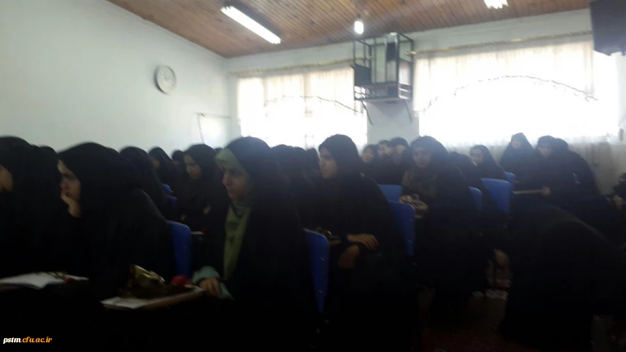 به مناسبت روز وحدت حوزه و دانشگاه: حضور دانشجویان پردیس در نشست هم اندیشی دانشجو و طلبه در آیینه یکدیگر در حوزه علمیه الزهرا ساری 2